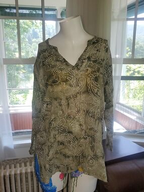 Columbia Sportswear Company Lightweight Top In Green